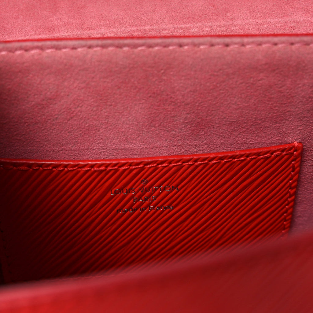 Epi Twist Shoulder Bag MM Coquelicot