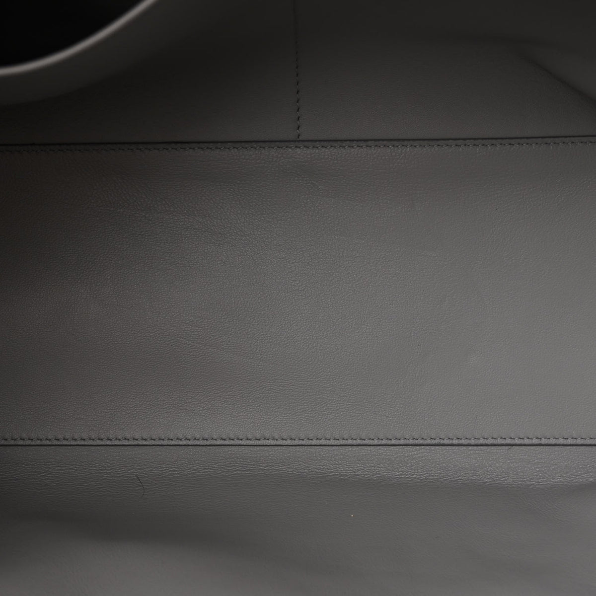Smooth Calfskin Small Hampton Carry All Bag Grey