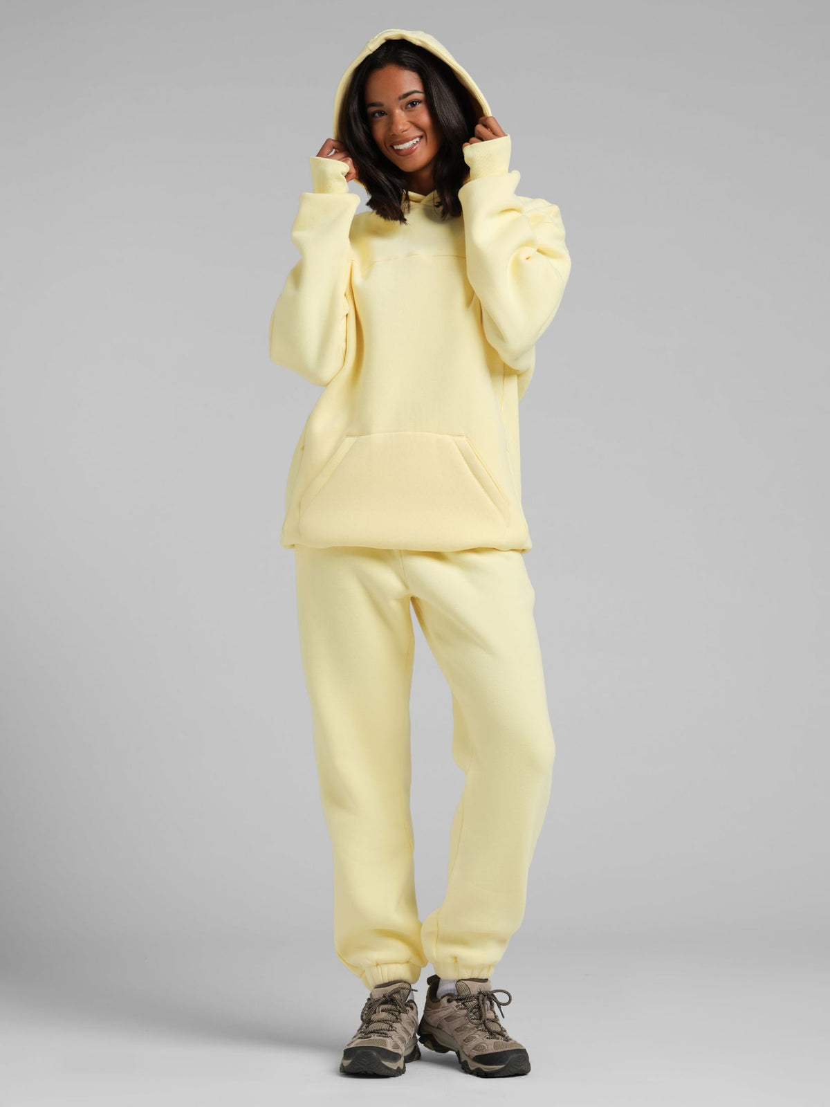 Explorer Travel Hoodie – Mega