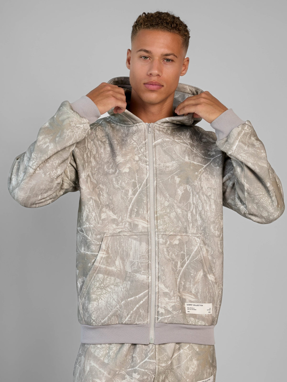 Camo Zip Hoodie – Mega