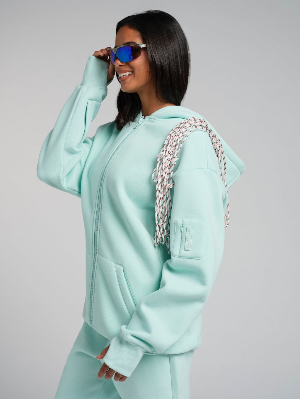 Explorer Travel Zip Hoodie – Mega