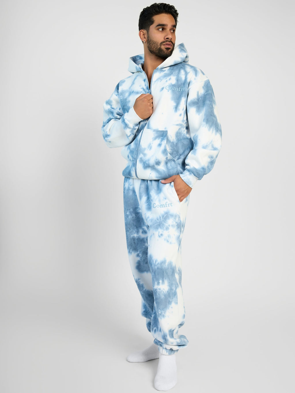 Minimalist Zip Hoodie – Mega