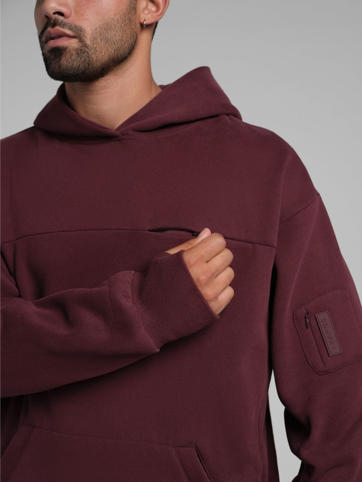 Explorer Travel Hoodie – Mega