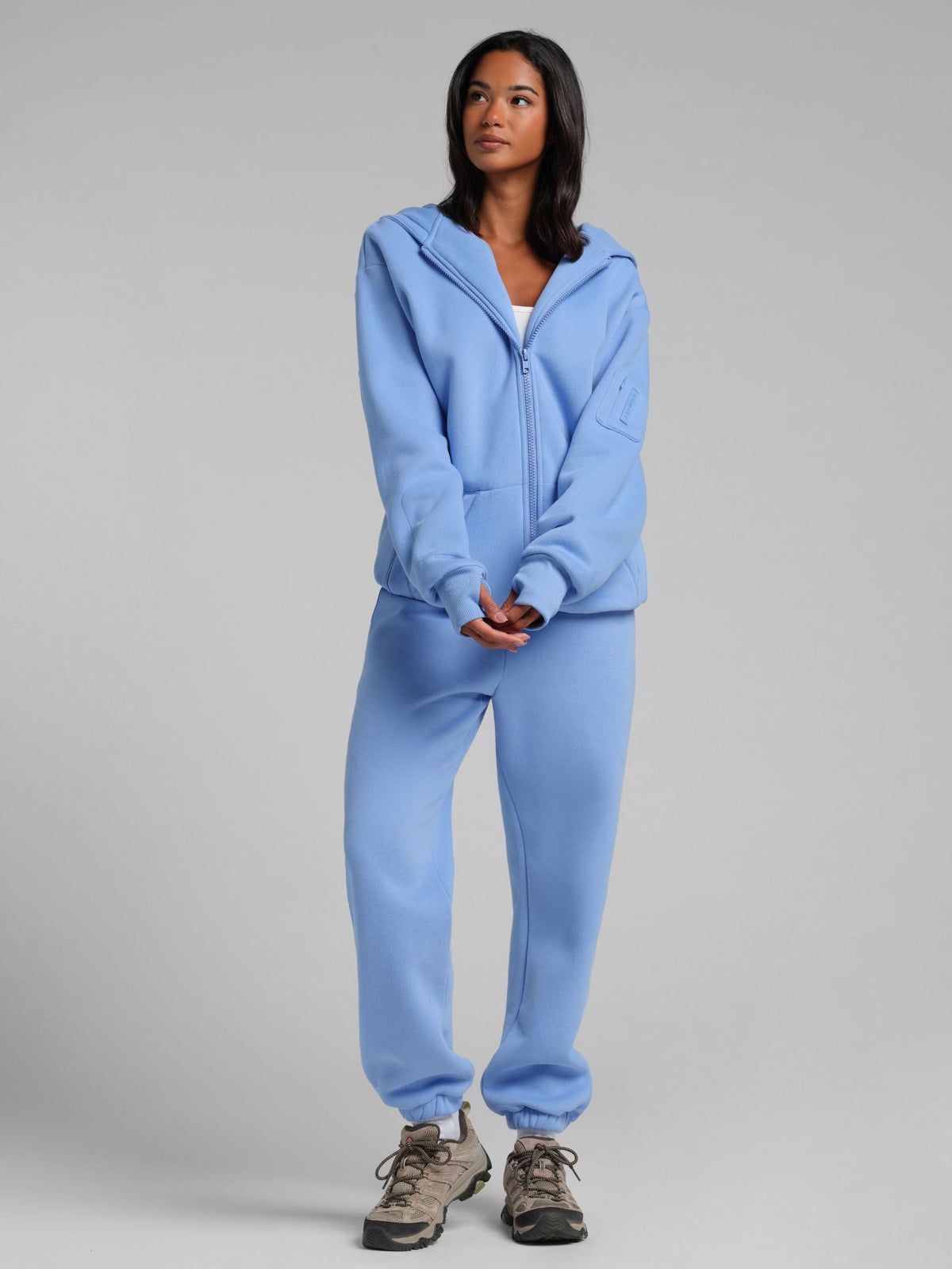 Explorer Travel Zip Hoodie – Mega