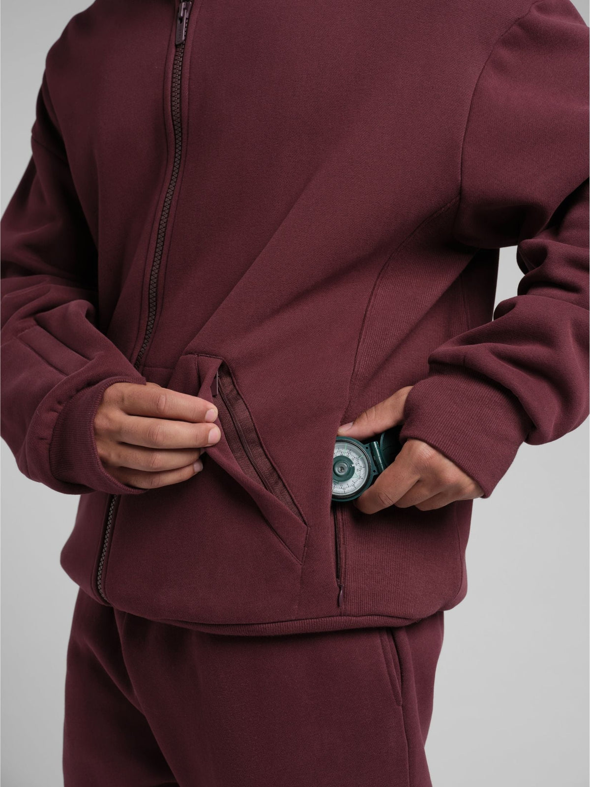 Explorer Travel Zip Hoodie – Mega