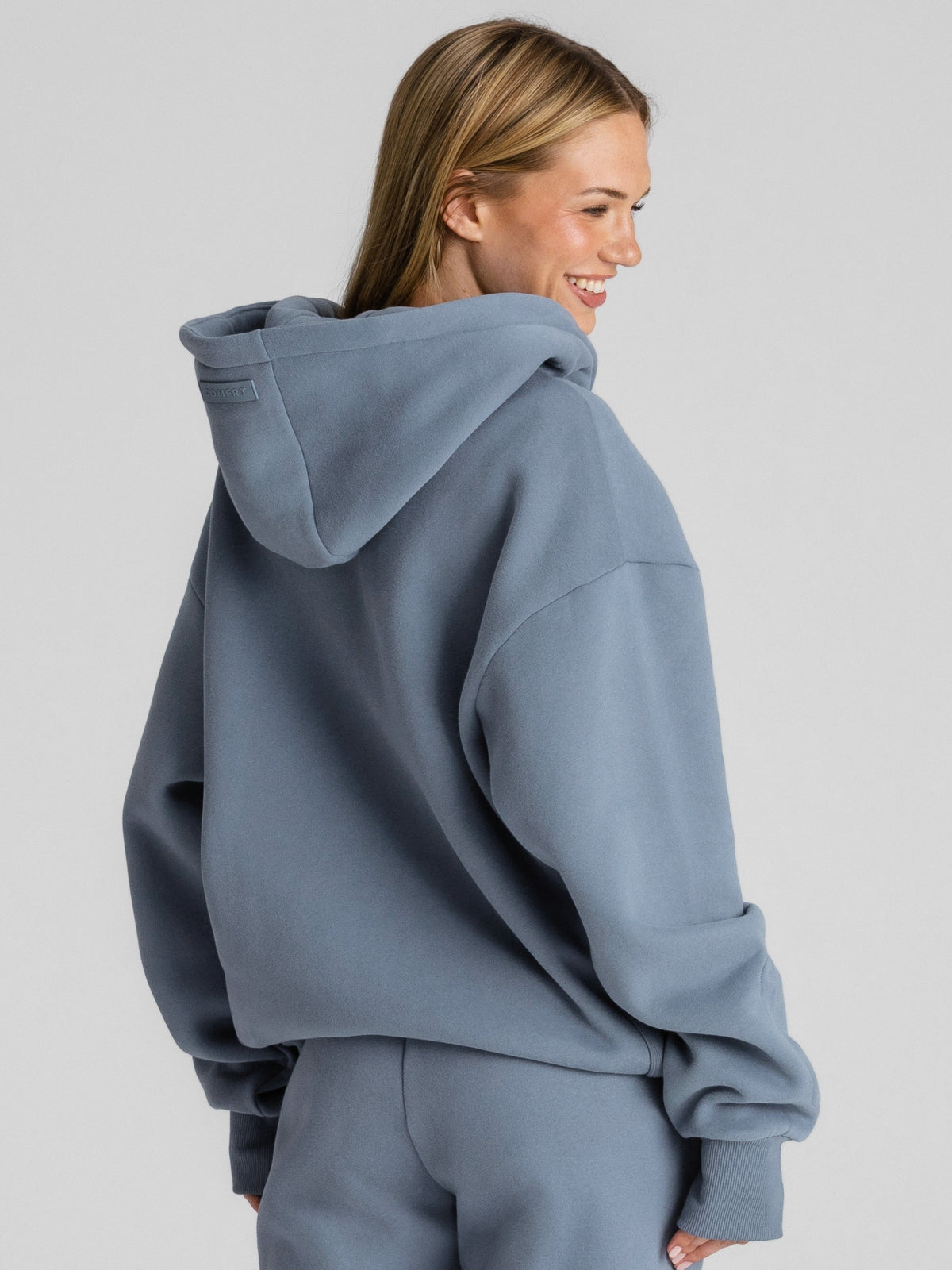 Explorer Travel Hoodie – Mega
