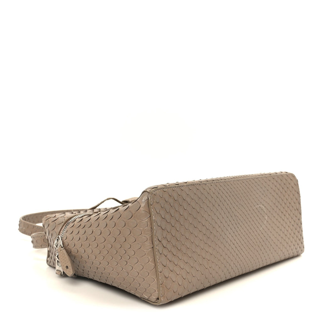 Matte Snakeskin Extra Pocket L27 Grey