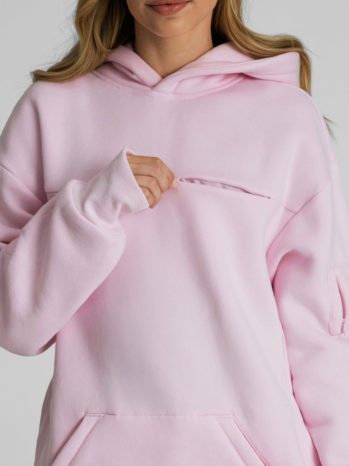 Explorer Travel Hoodie – Mega