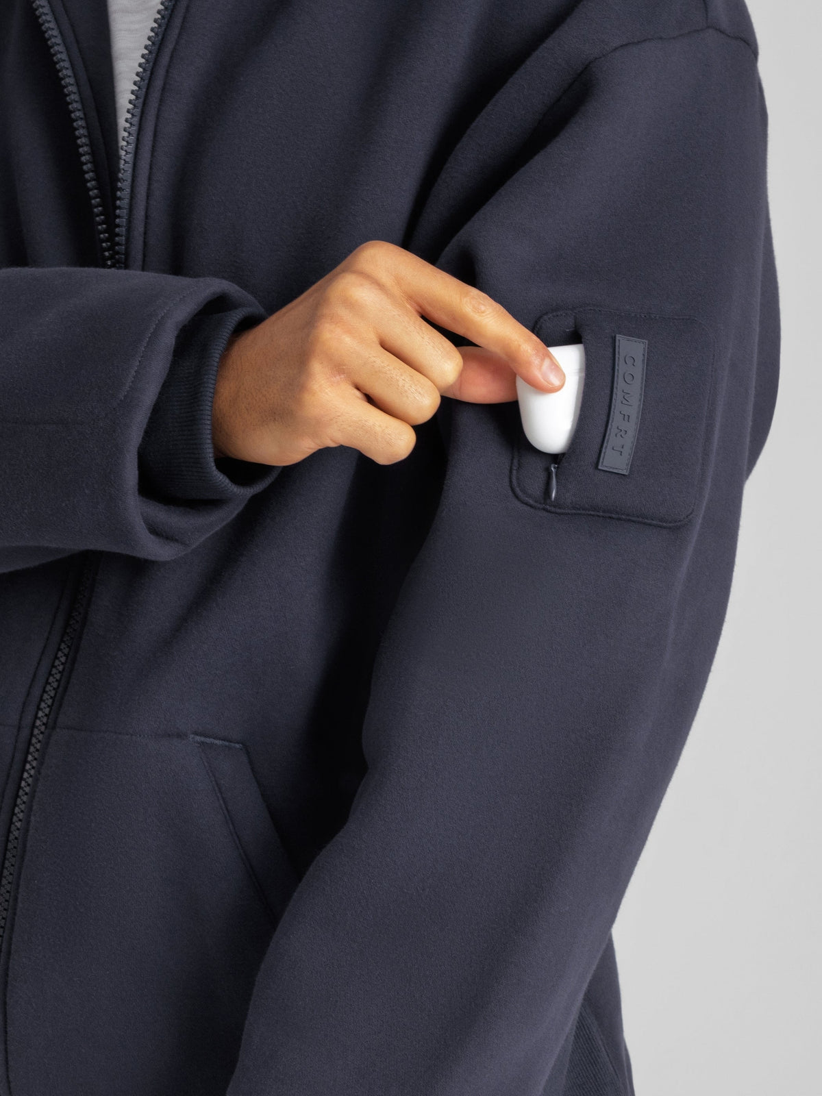 Explorer Travel Zip Hoodie – Mega