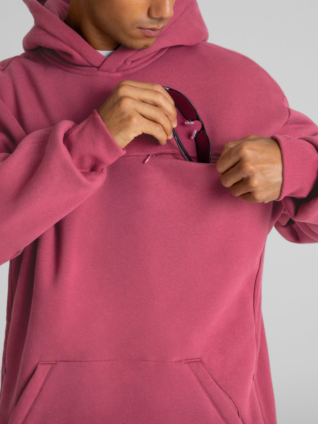 Explorer Travel Hoodie – Mega