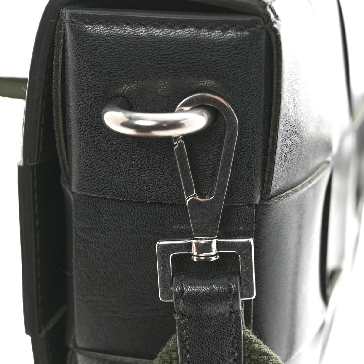 Calfskin Maxi Intreccio Cassette With Strap Bag Dark Green