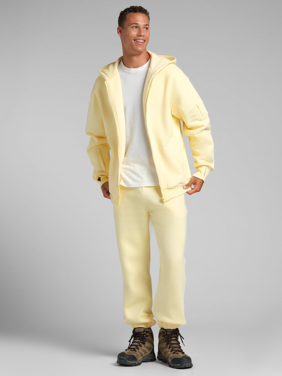 Explorer Travel Zip Hoodie – Mega