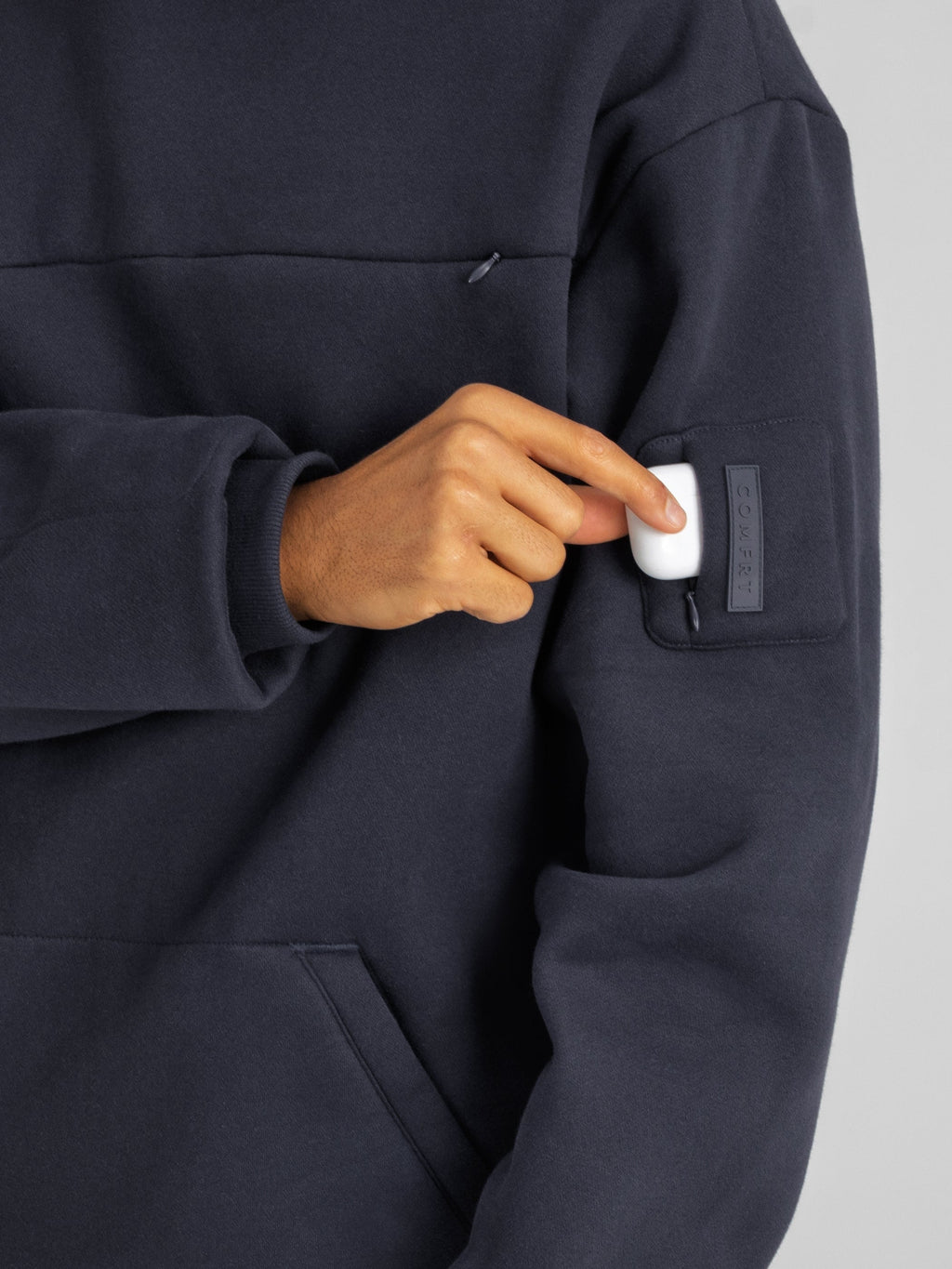 Explorer Travel Hoodie – Mega
