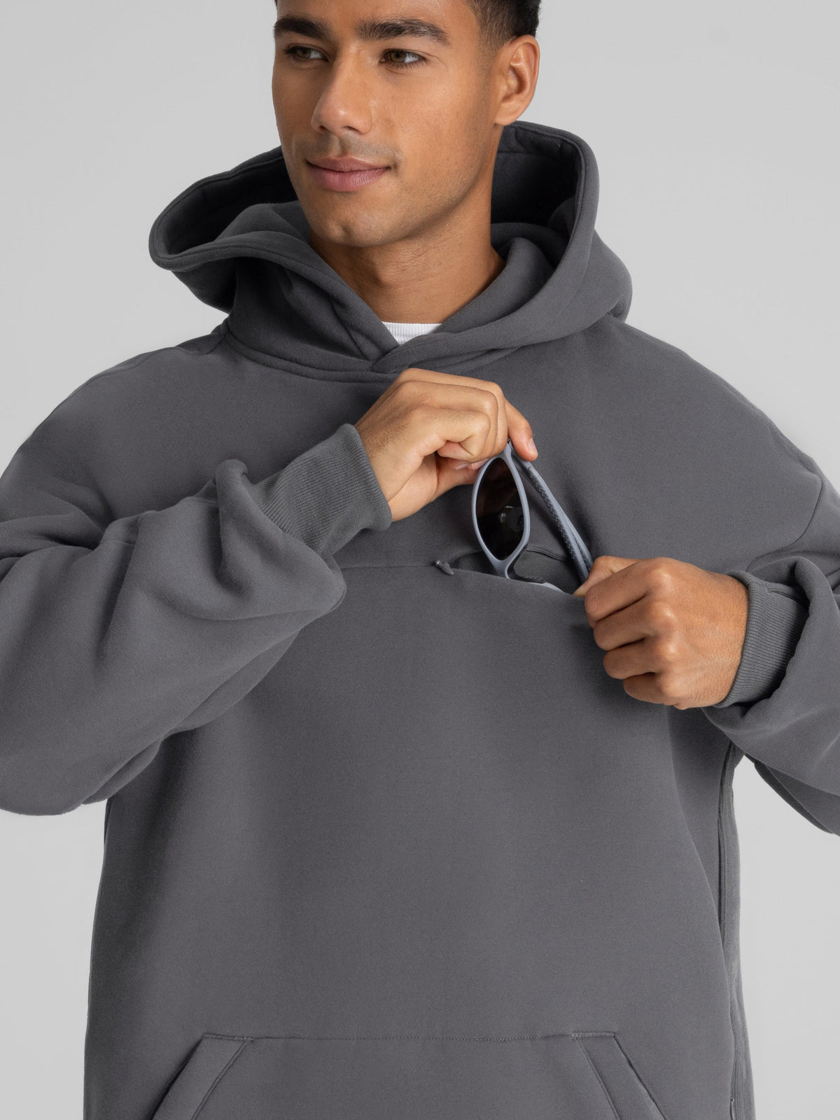 Explorer Travel Hoodie – Mega