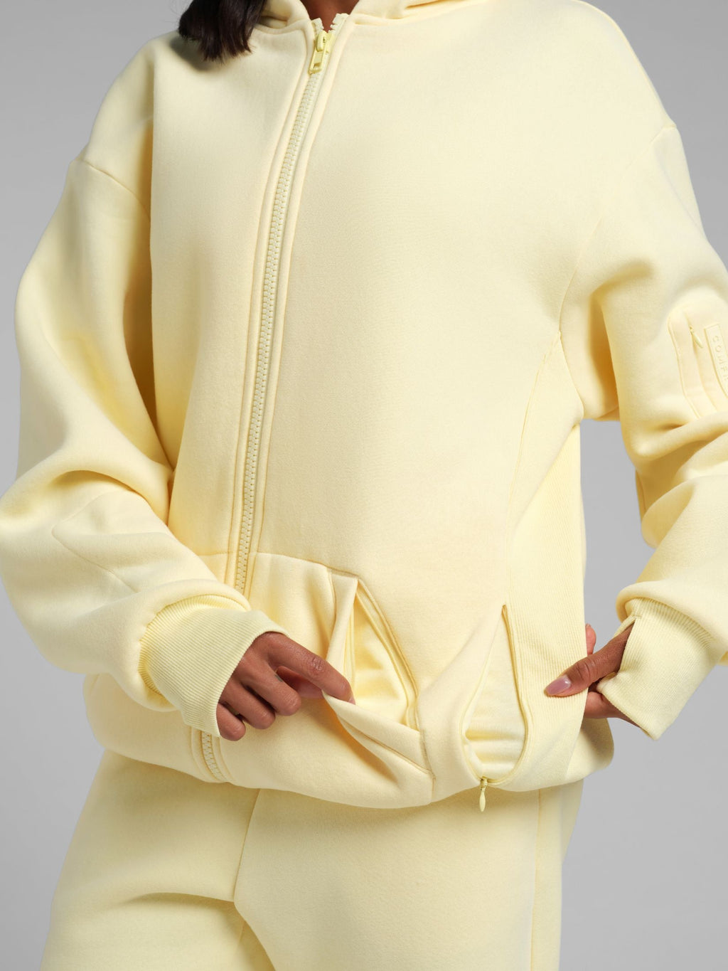 Explorer Travel Zip Hoodie – Mega