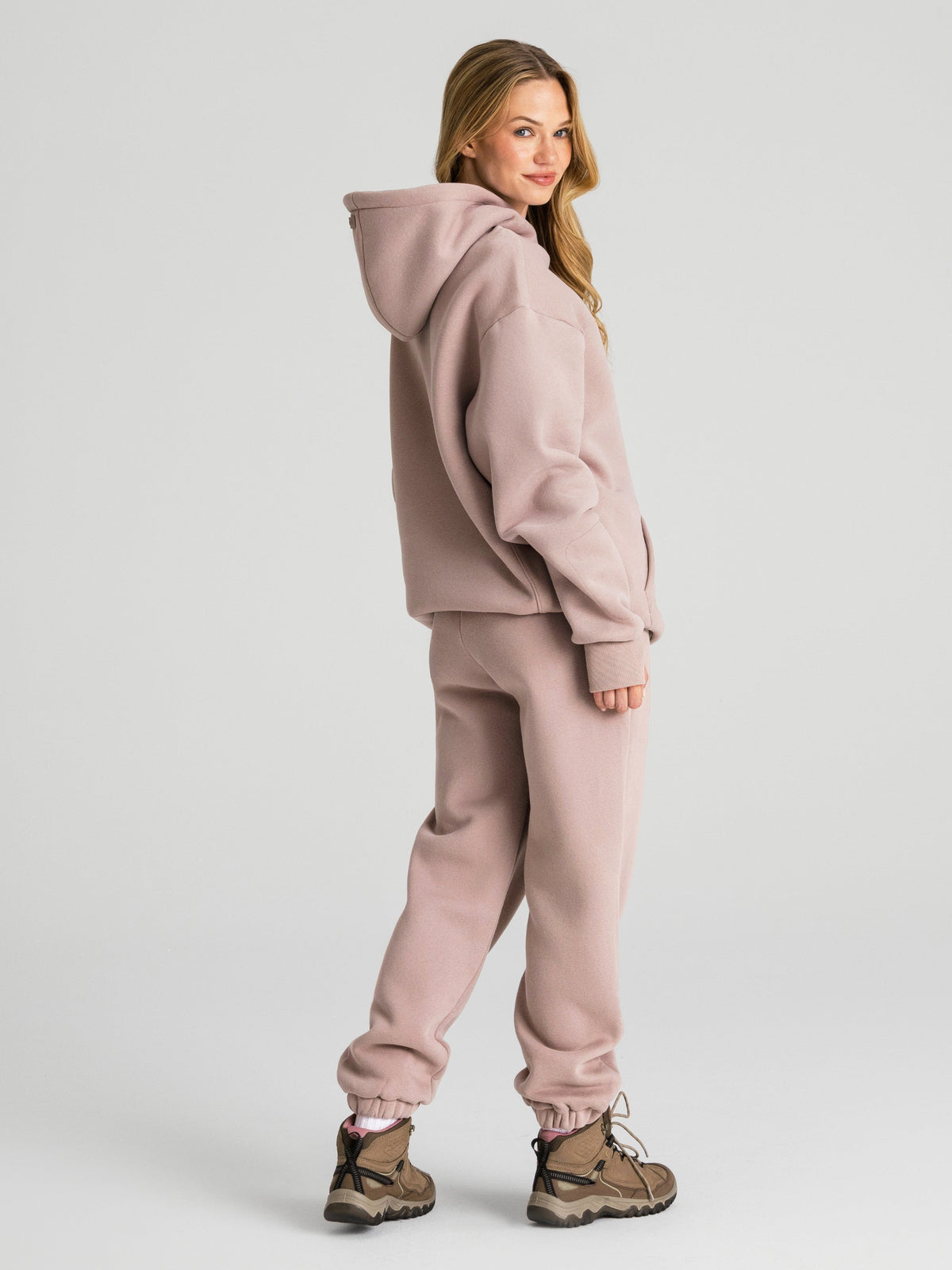 Explorer Travel Hoodie – Mega