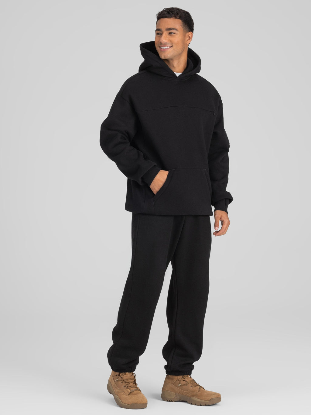 Explorer Travel Hoodie – Mega