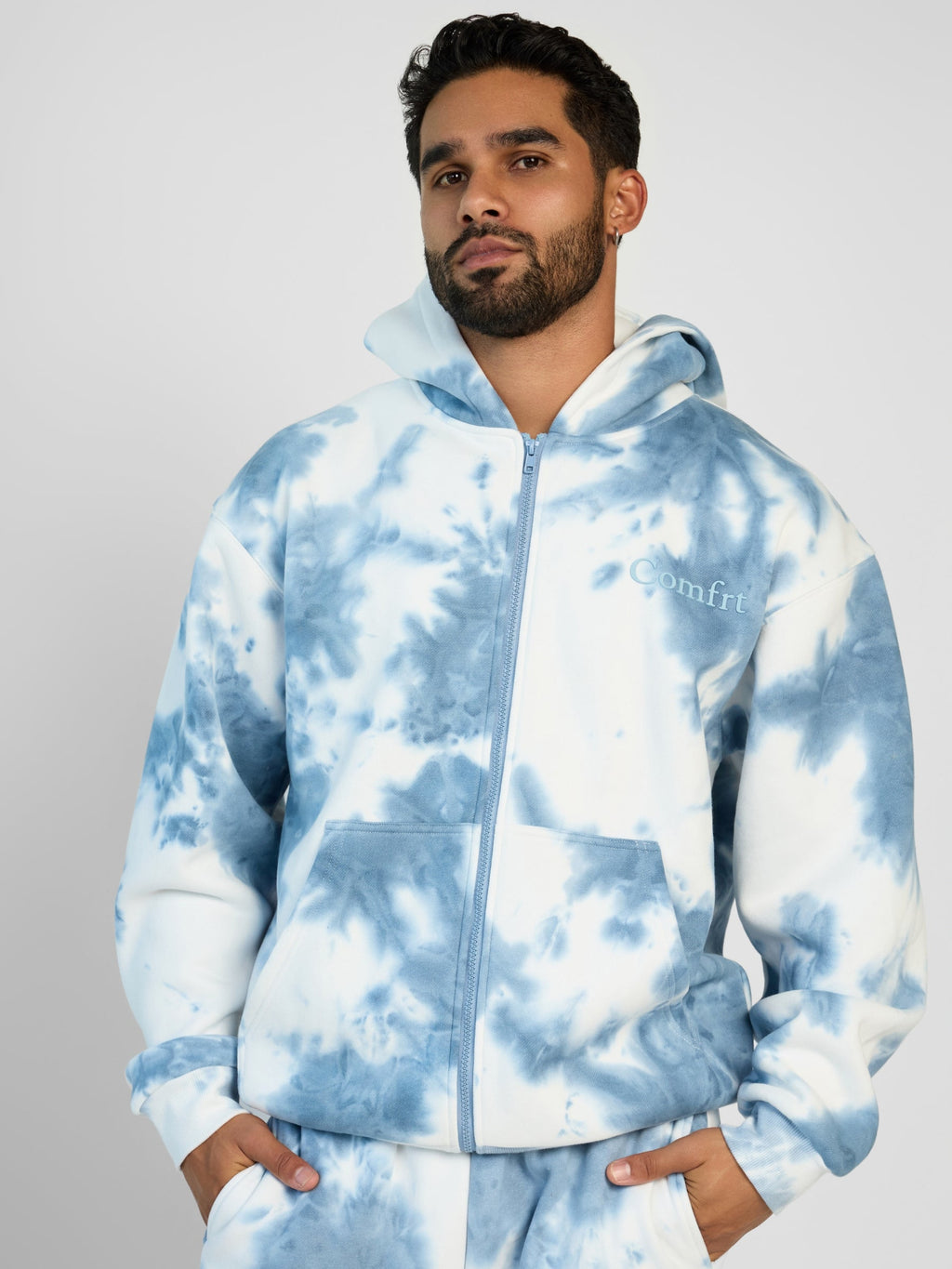 Minimalist Zip Hoodie – Mega