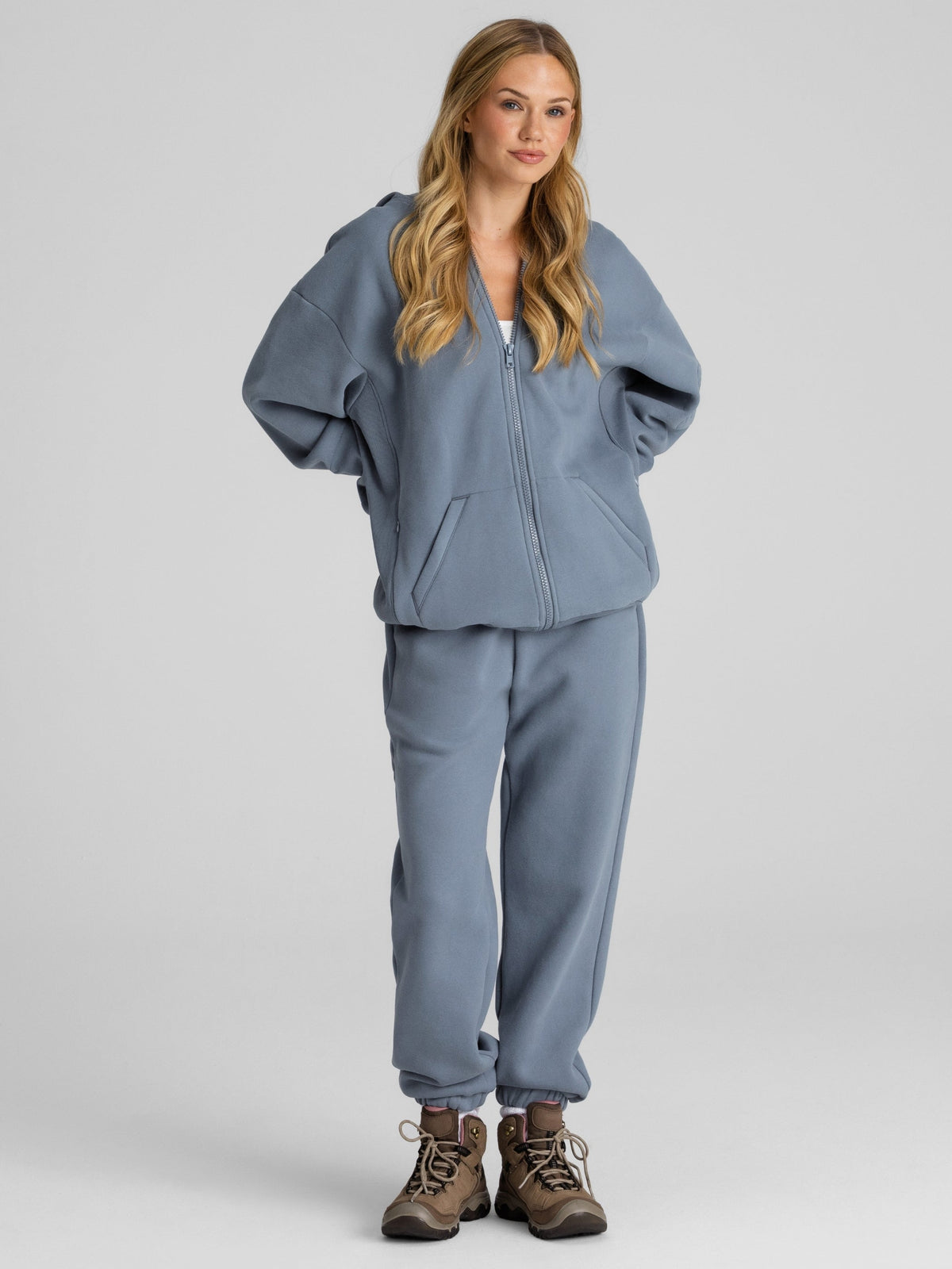 Explorer Travel Zip Hoodie – Mega