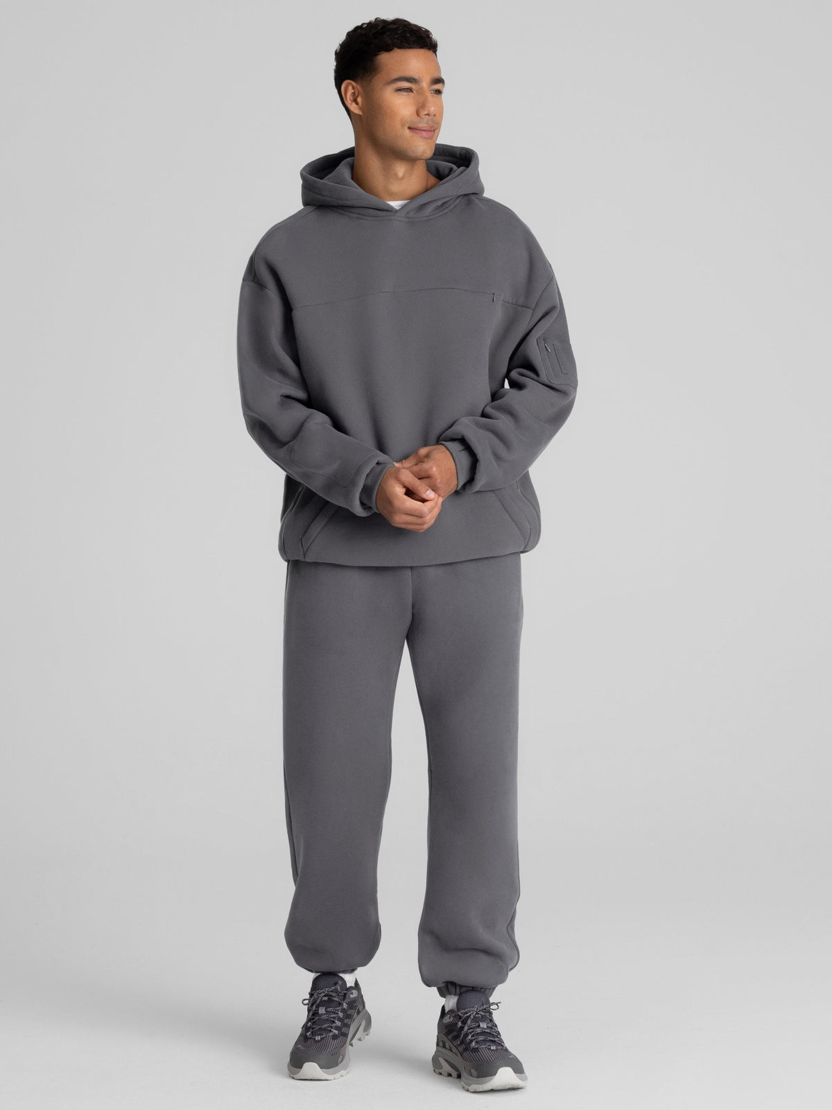 Explorer Travel Hoodie – Mega