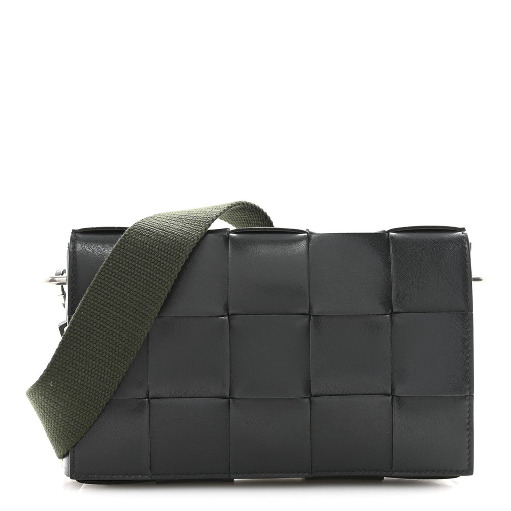 Calfskin Maxi Intreccio Cassette With Strap Bag Dark Green