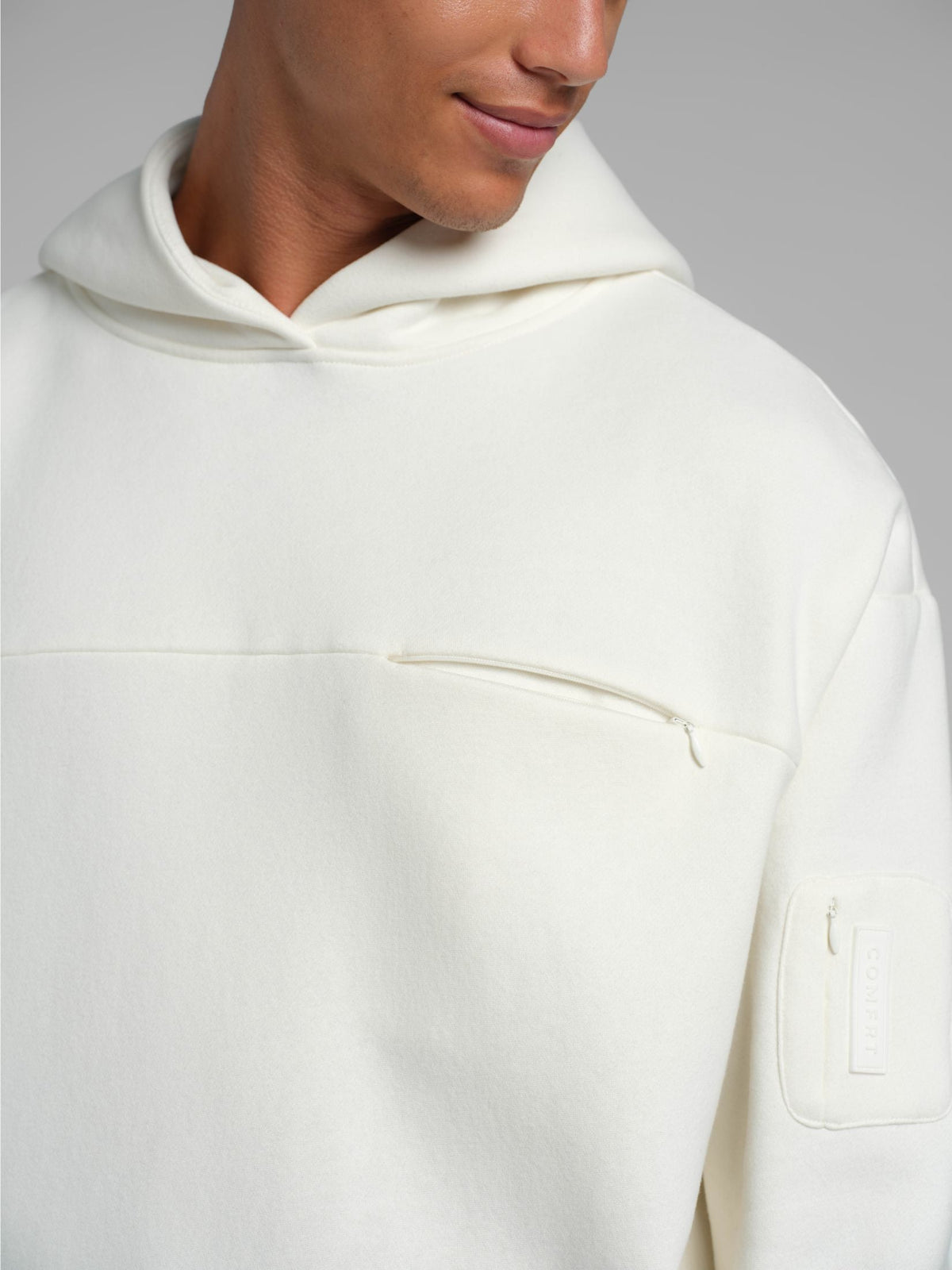 Explorer Travel Hoodie – Mega