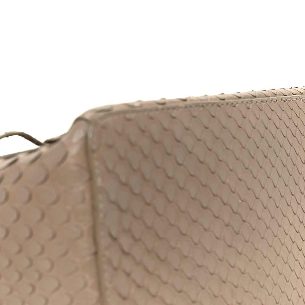 Matte Snakeskin Extra Pocket L27 Grey