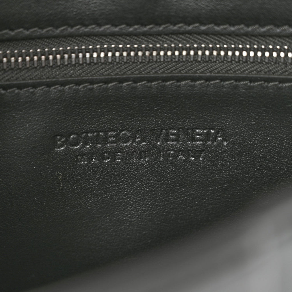Calfskin Maxi Intreccio Cassette With Strap Bag Dark Green
