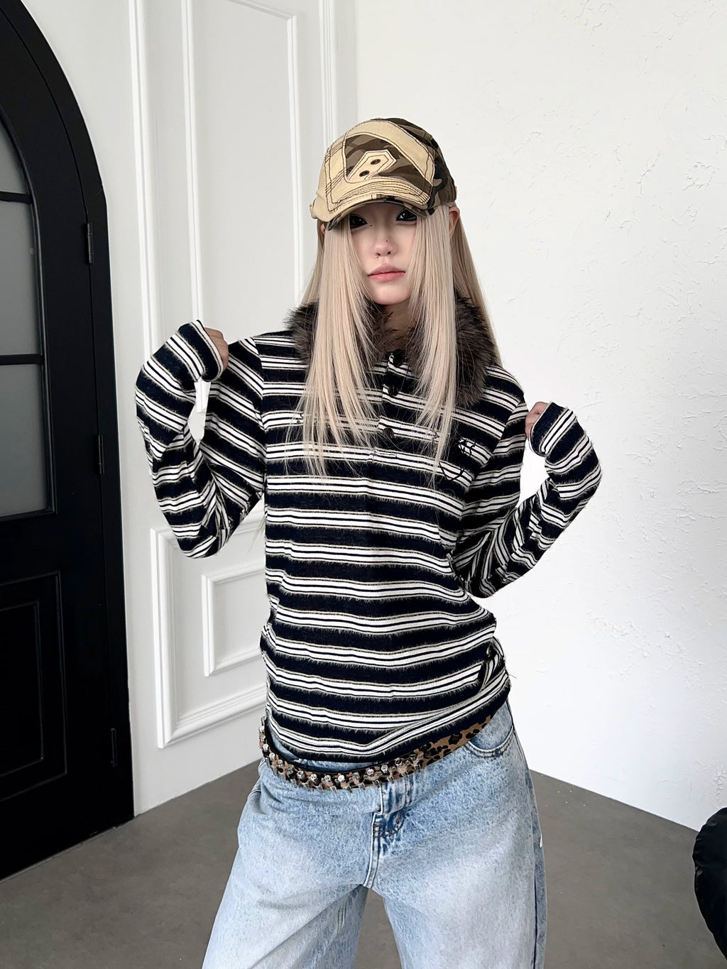 TR BRUSHHIFT American light Asian style warhorse embroidered fur lapel long sleeved hoodie slim striped top