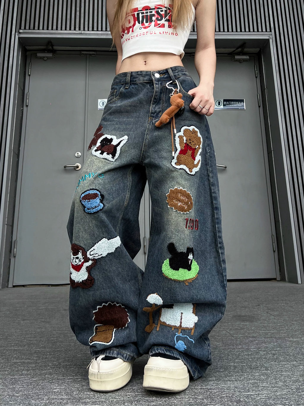 TR BRUSHSHIFT美式卡通贴布阔腿弯刀裤重工潮牌宽松牛仔裤