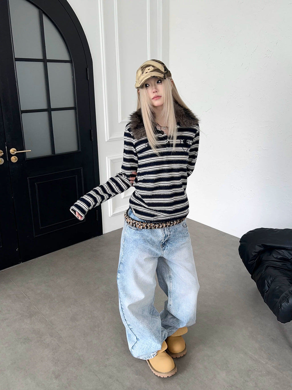 TR BRUSHHIFT American light Asian style warhorse embroidered fur lapel long sleeved hoodie slim striped top
