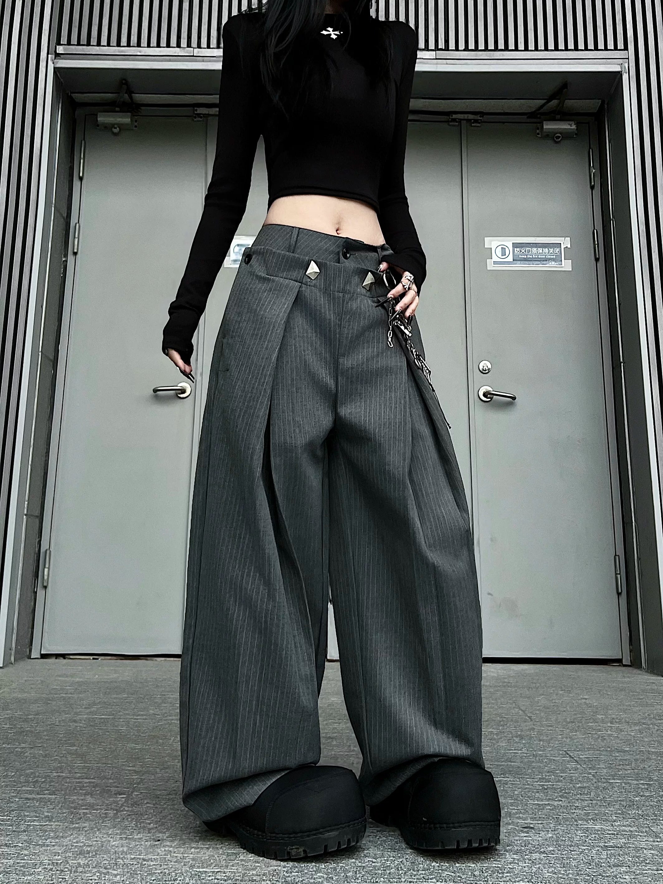TR BRUSHHIFT double waisted pleated A-line wide leg striped trousers for men and women, loose hanging casual pants
