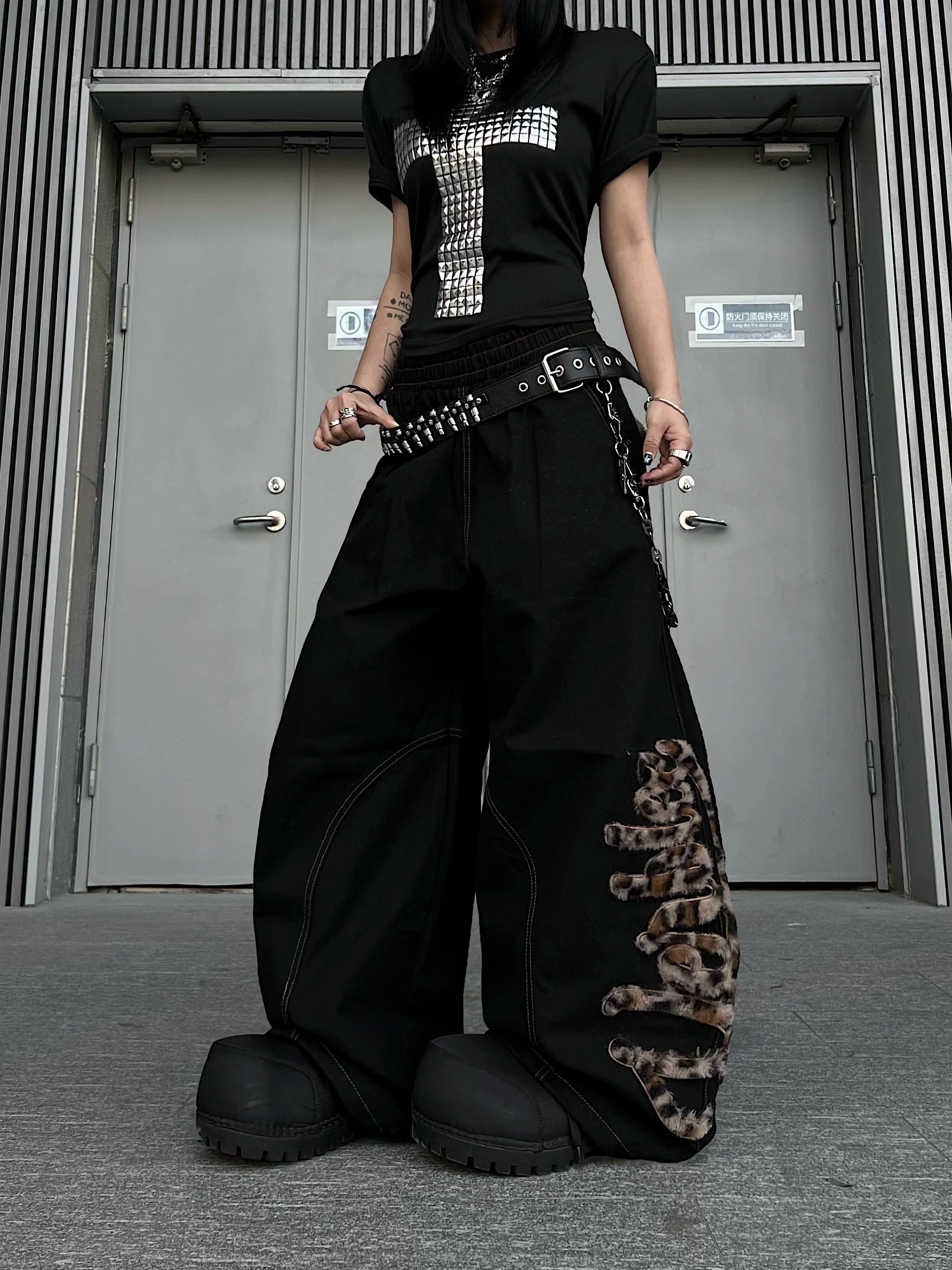 TR BRUSHHIFT American retro embroidered leopard print plush jeans loose jazz dance curved knife wide leg pants