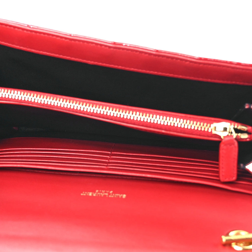 Patent Calfskin Matelasse Vicky Chain Wallet Rouge Eros