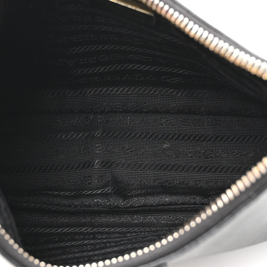 Saffiano Lux Re-Edition 2005 Shoulder Bag Black