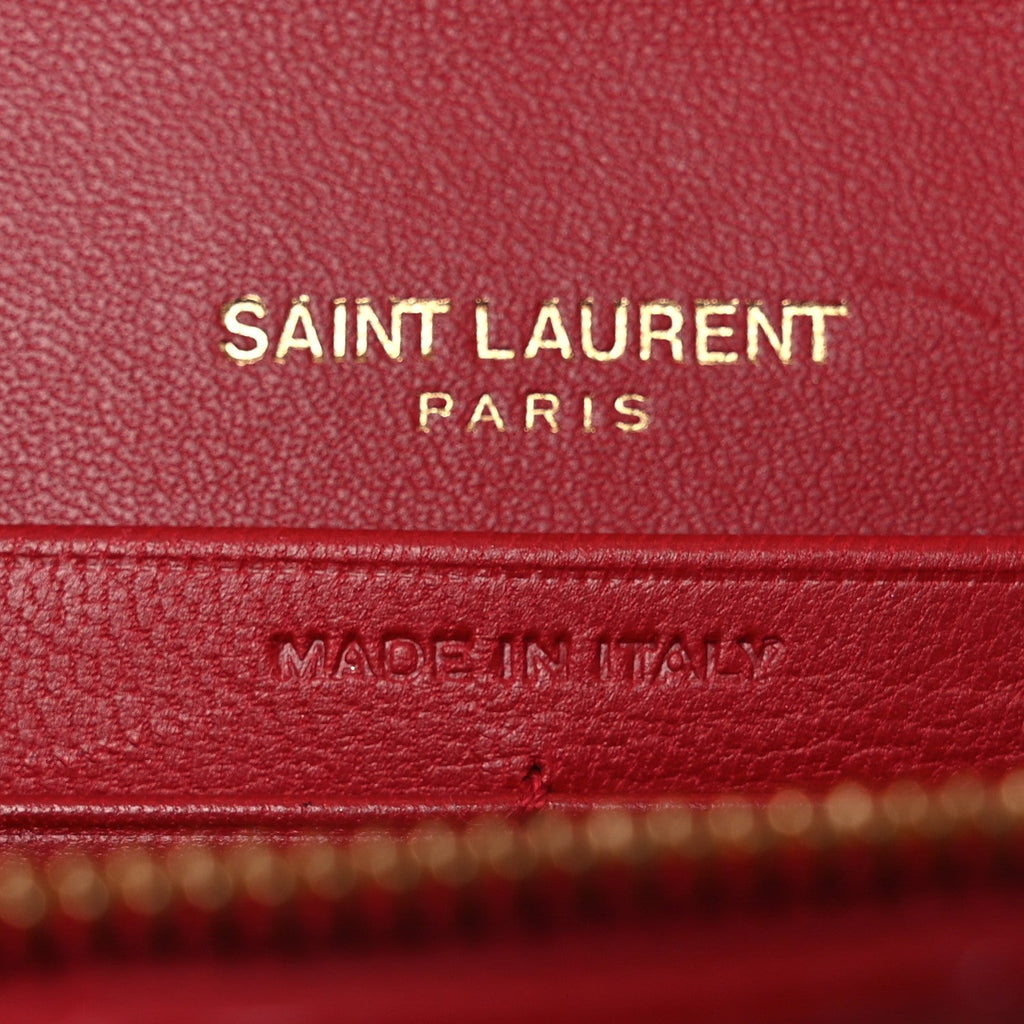 Patent Calfskin Matelasse Vicky Chain Wallet Rouge Eros