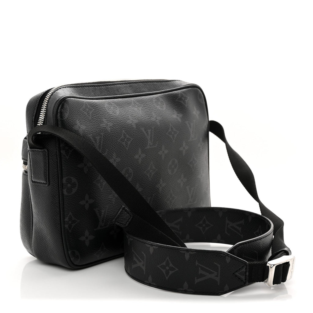 Taiga Monogram Eclipse Outdoor Messenger Black