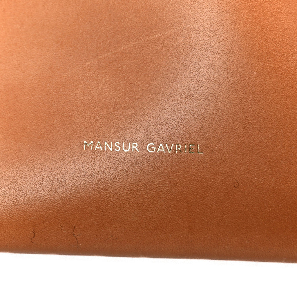 Vegetable Tanned Calfskin Bucket Bag Cammello Royal