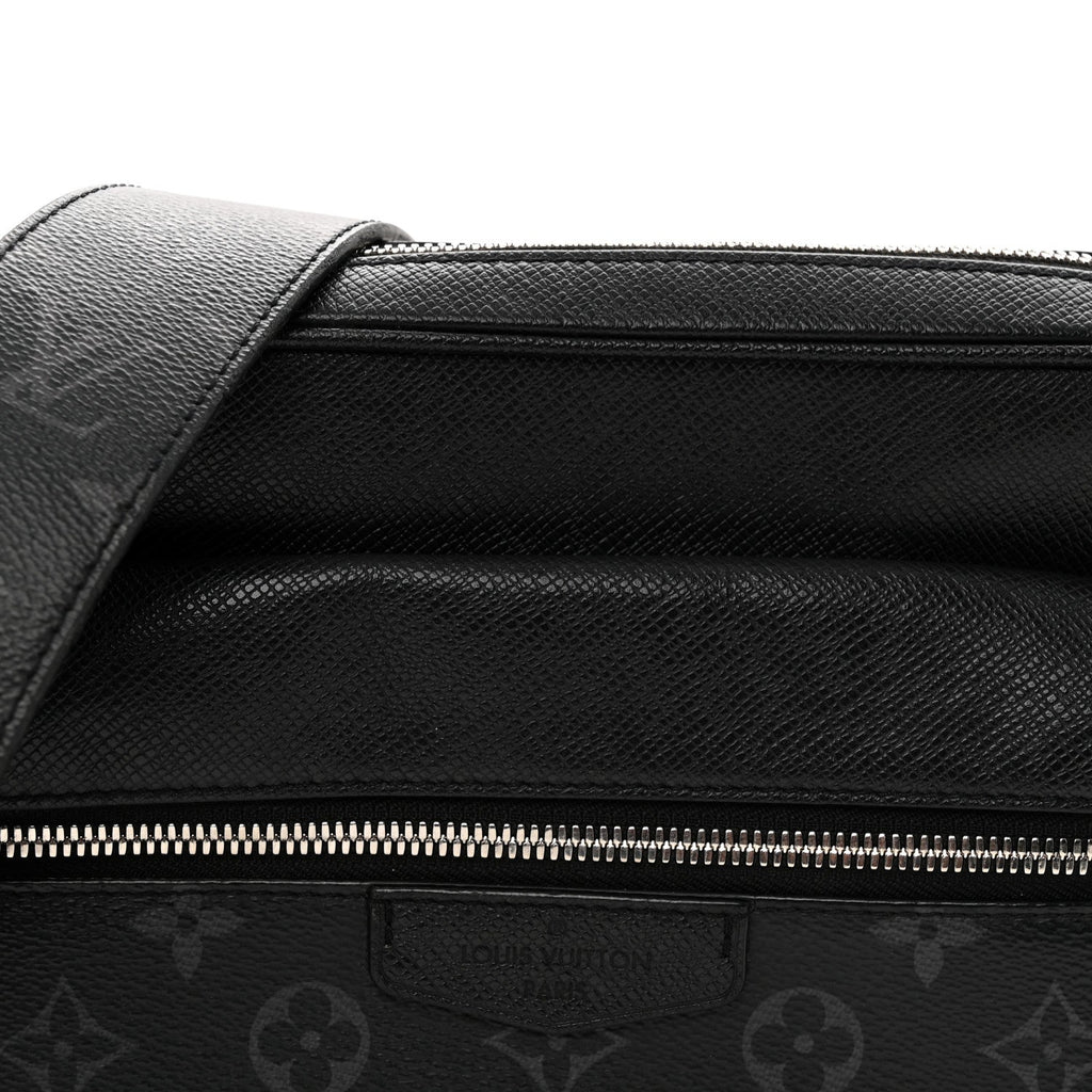 Taiga Monogram Eclipse Outdoor Messenger Black