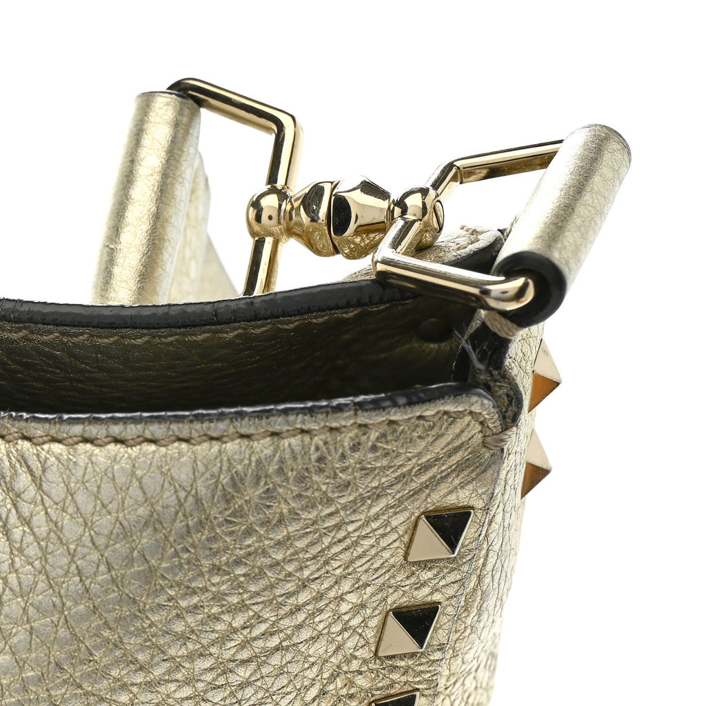 Metallic Pebbled Calfskin Small Rockstud Flip-Lock Messenger Bag Platino