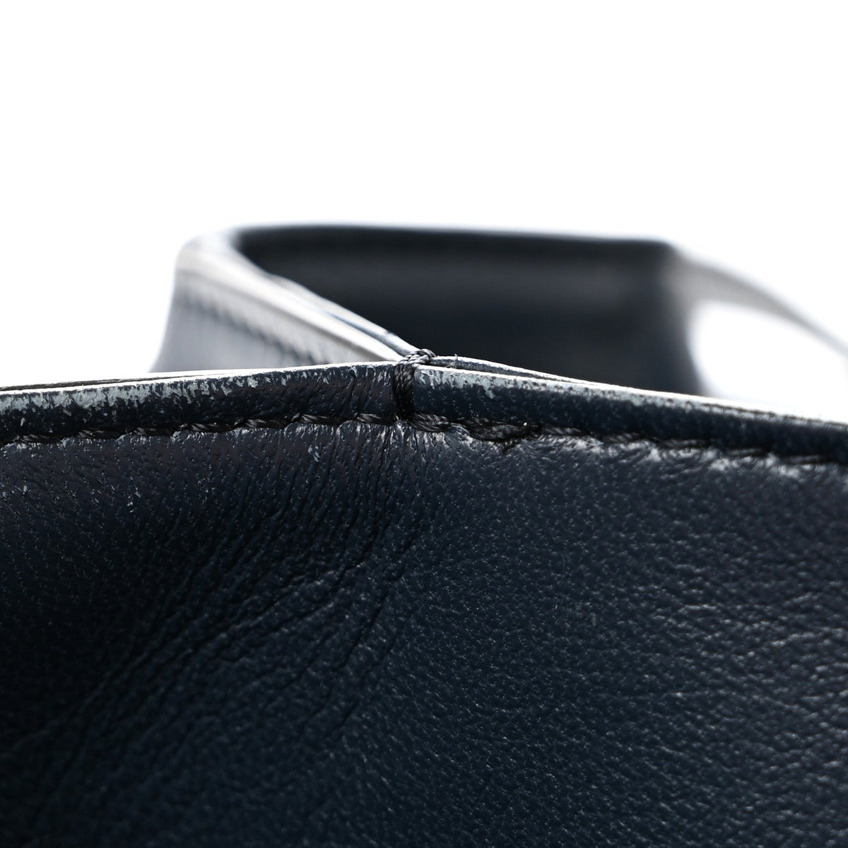 Smooth Calfskin Medium Tabou Navy Blue